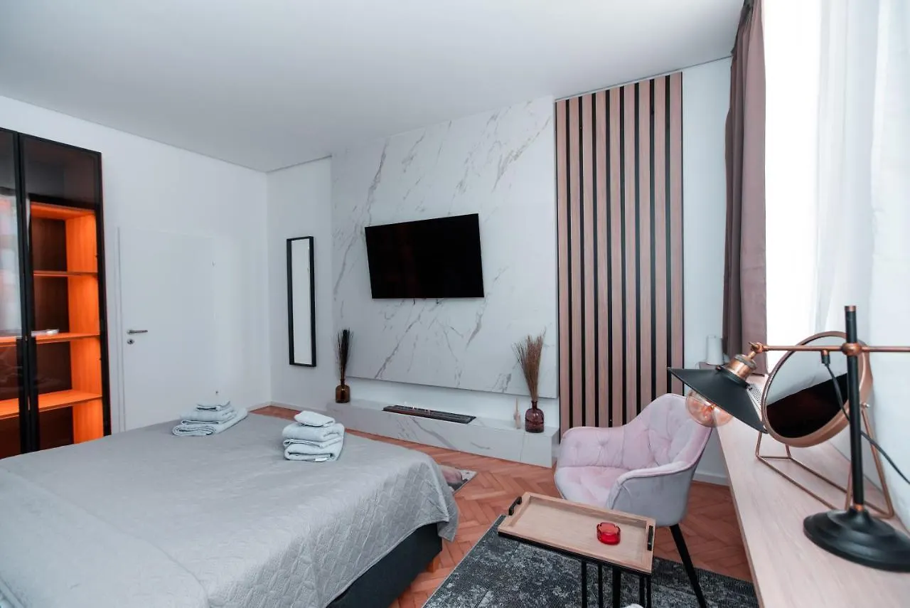 Petit Luxe Apartment Vienna